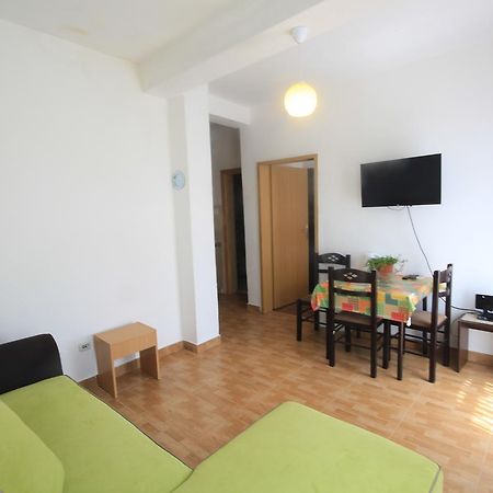 Apartments Olga Вирпазар Екстериор снимка