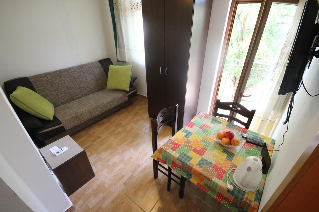 Apartments Olga Вирпазар Екстериор снимка