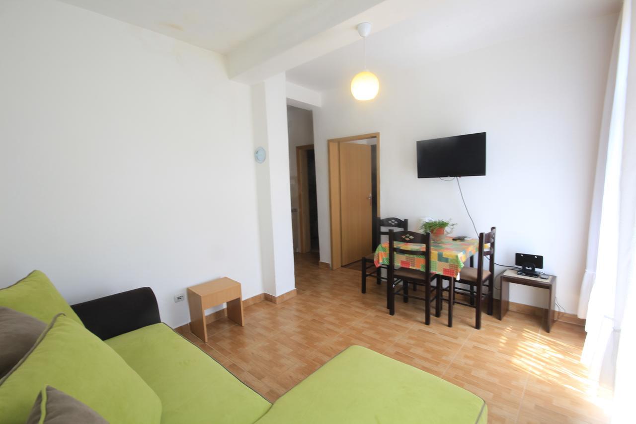 Apartments Olga Вирпазар Екстериор снимка